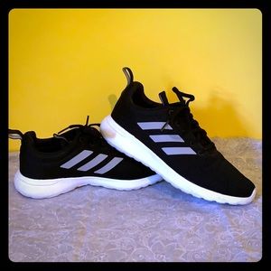 Adidas cloud foam sneakers! Like new